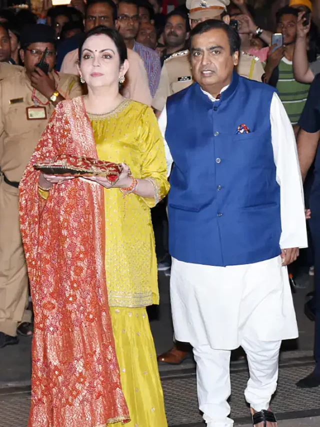 Mukesh Ambani donated 1.5 crore in the temple